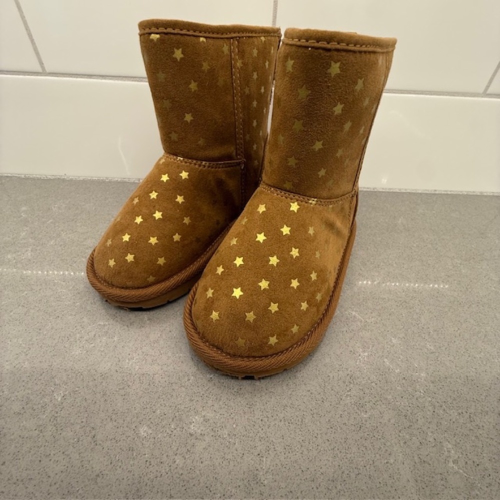 Gap Little Girl Faux Sherpa Brown Gold Star Print Gold Boots Sz 10 Worn 2x